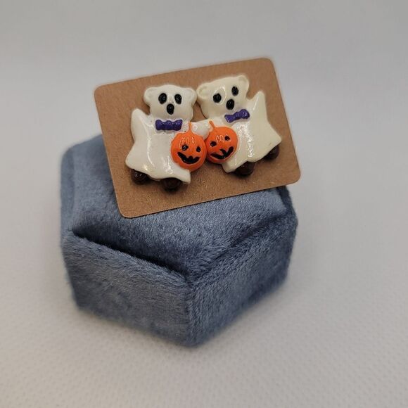 Trick Or Treating Ghost Earrings - Picture 2 of 3